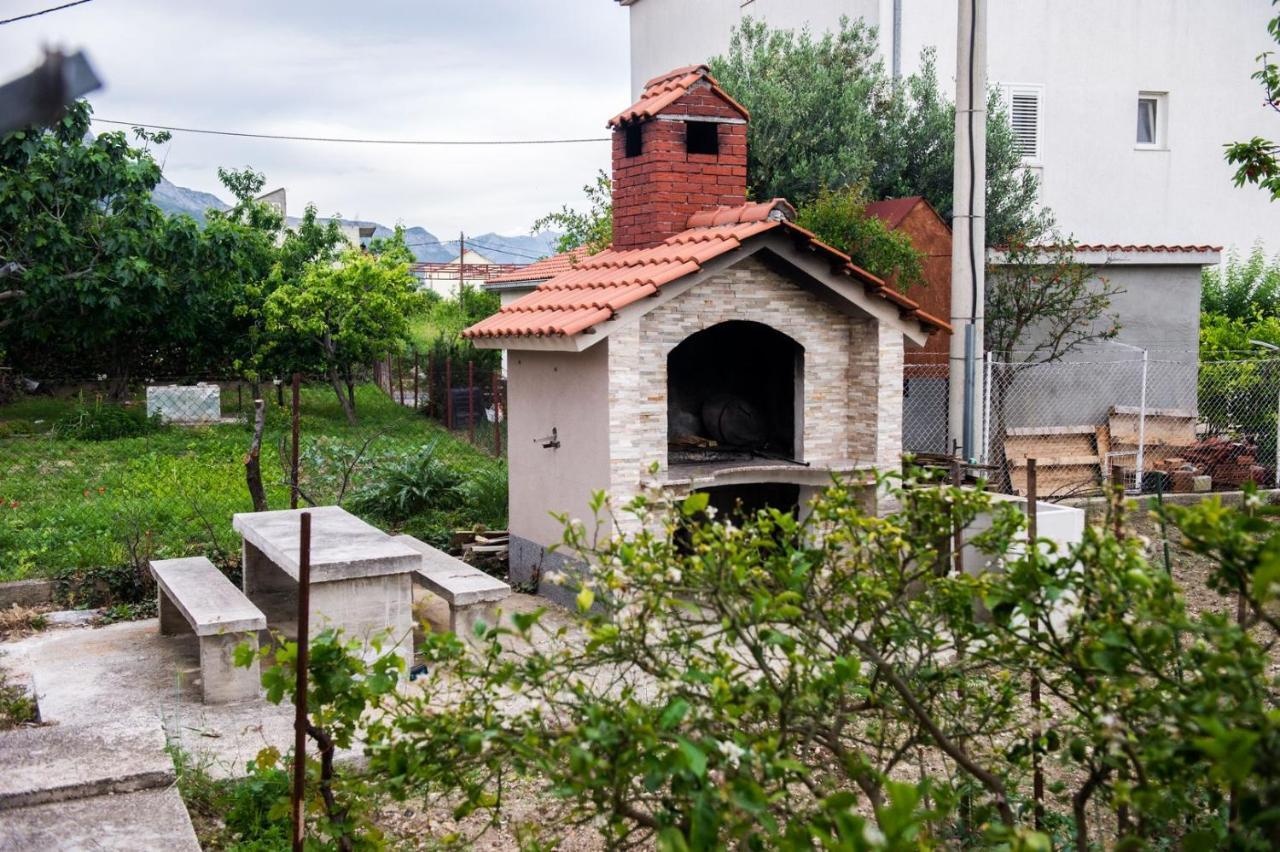 Apartment Lux Elba Kastela Exterior photo