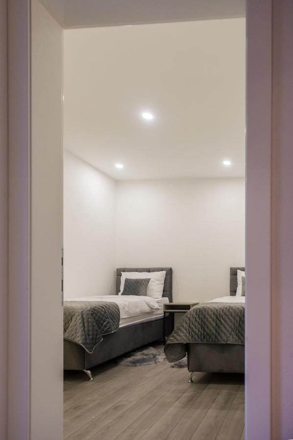 Apartment Lux Elba Kastela Exterior photo